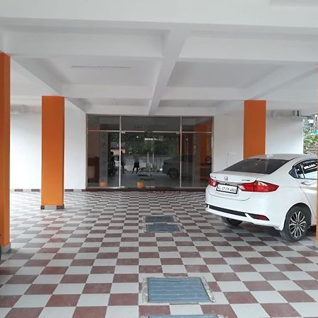 Dadd'S Extended Stay Ernakulam Bagian luar foto